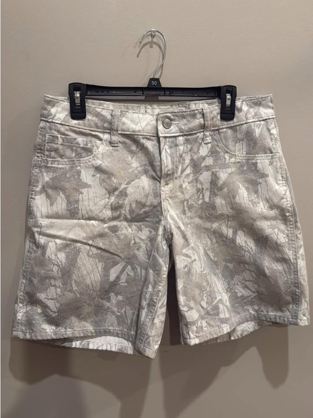 Hollister camo-Print Bermuda Shorts